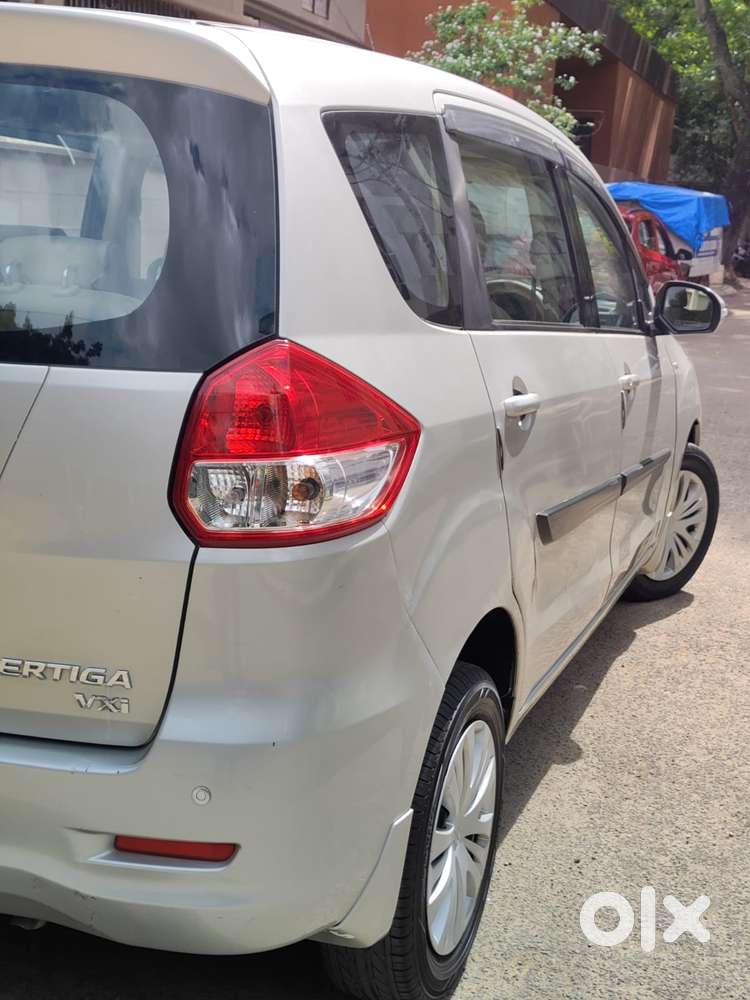 Maruti Suzuki Ertiga VXI, 2012, Petrol