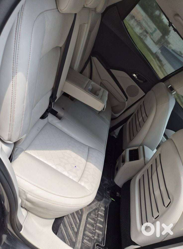Mahindra Xuv400 El 7.2 Kw Dt, 2024, Electric