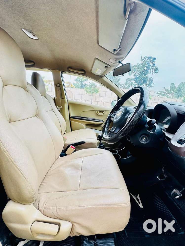Honda Brio V Mt, 2012, Petrol