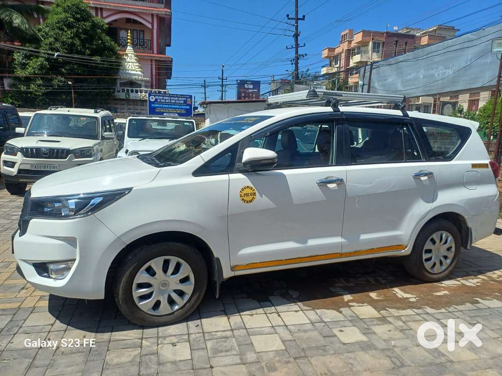 Toyota Innova Crysta 2.4 G Mt 8s, 2024, Diesel