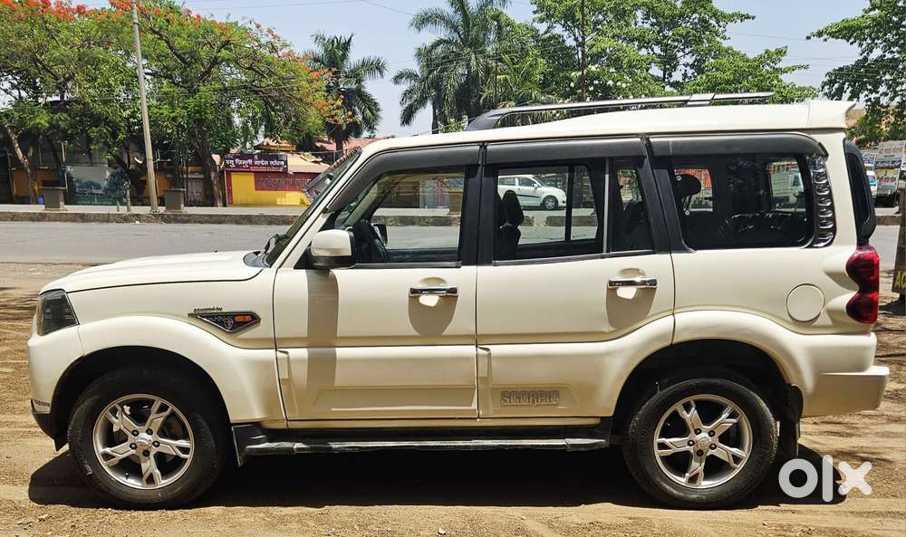 Mahindra Scorpio S10, 2015, Diesel