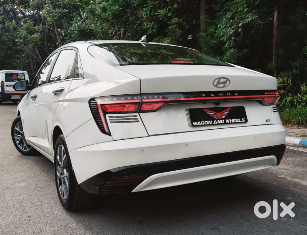 Hyundai Verna 1.5 Sx (o) Vtvt, 2024, Petrol