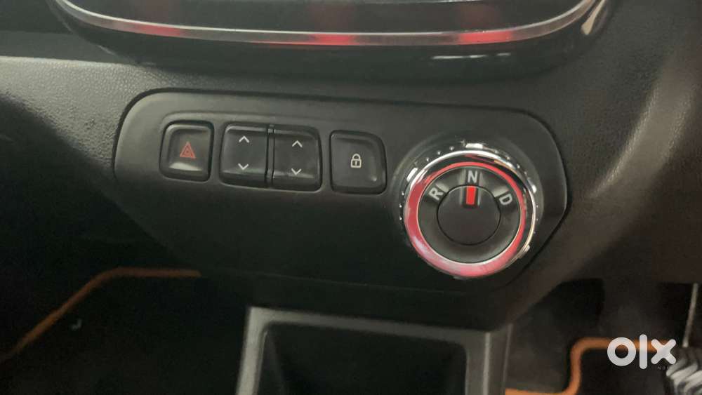 Renault Kwid 1.0 Rxt Amt Opt, 2018, Petrol