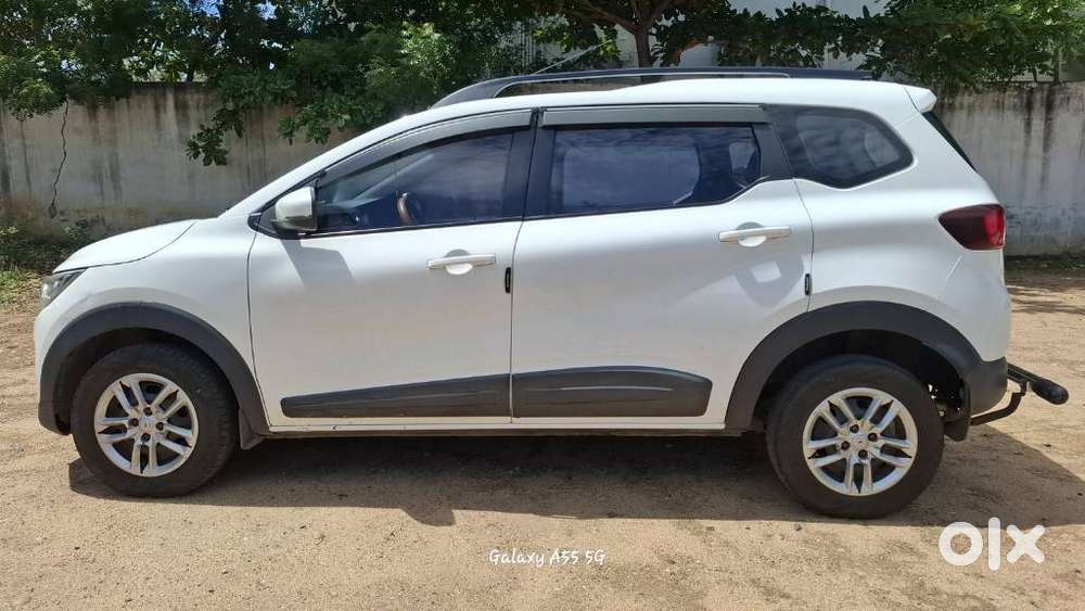 Renault Triber Rxt, 2021, Petrol