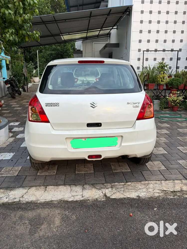 Maruti Suzuki Swift Ldi 2010 1st Owner
