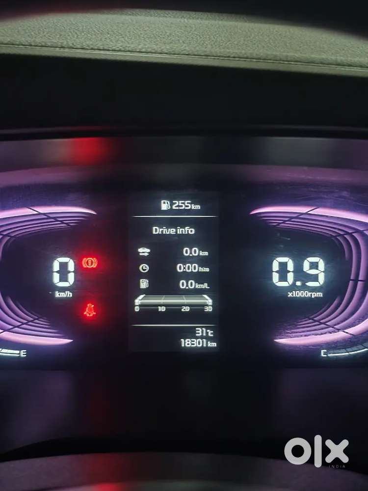 Kia Carens 2023 Petrol Good Condition Less Driven