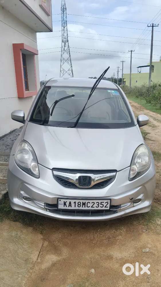 Honda Brio Mt 2011 Petrol And Cng Fitted