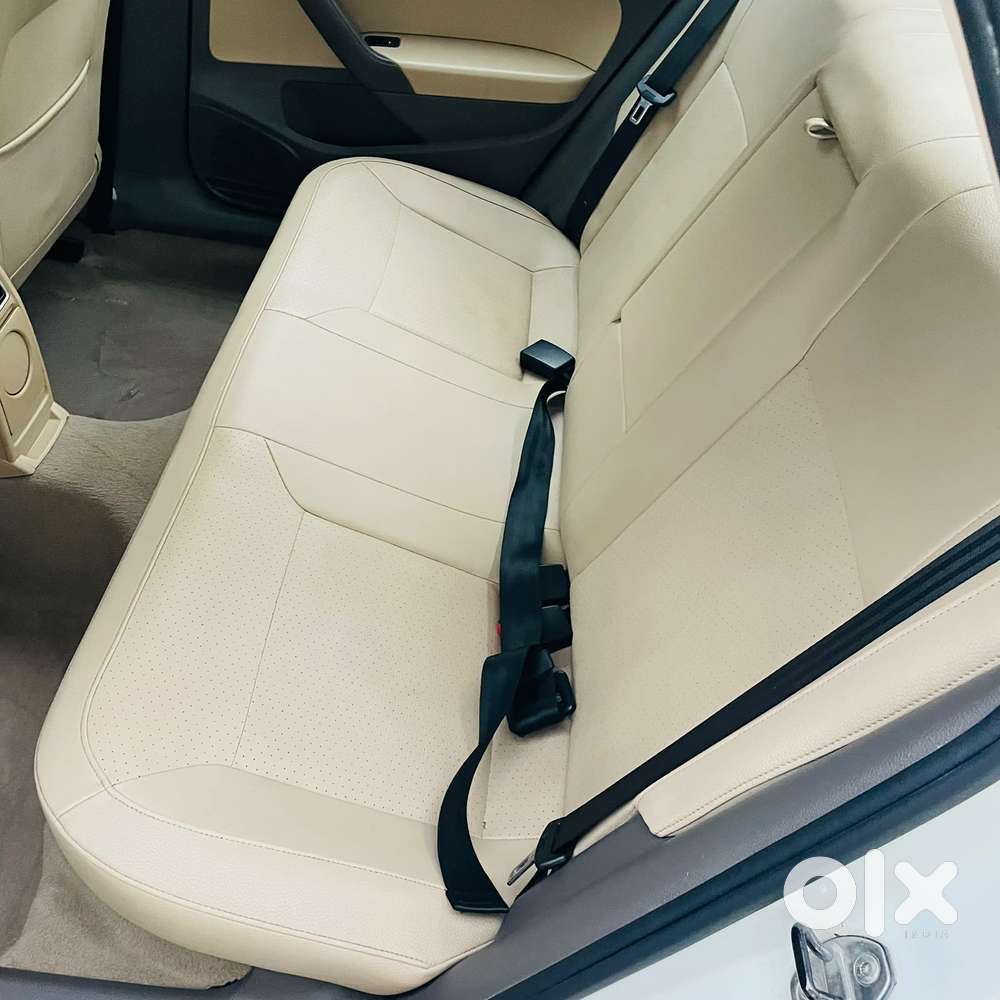 Volkswagen Vento Petrol Highline, 2015, Petrol