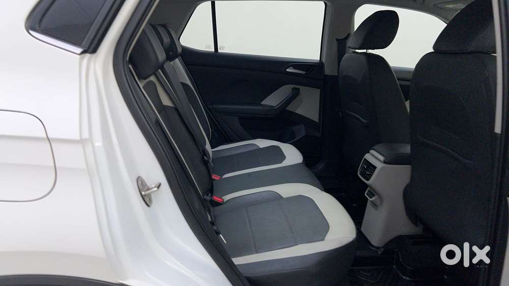 Volkswagen Taigun Topline 1.0 Tsi At (electric Seats), 2023, Petrol