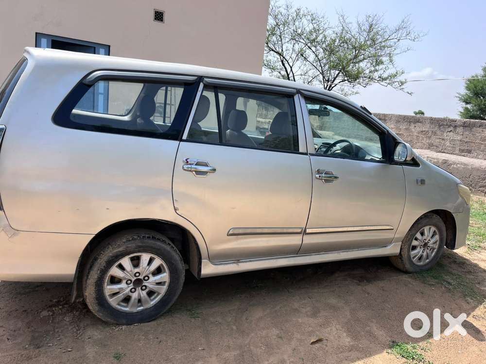 Toyota Innova 2.5 G 2009