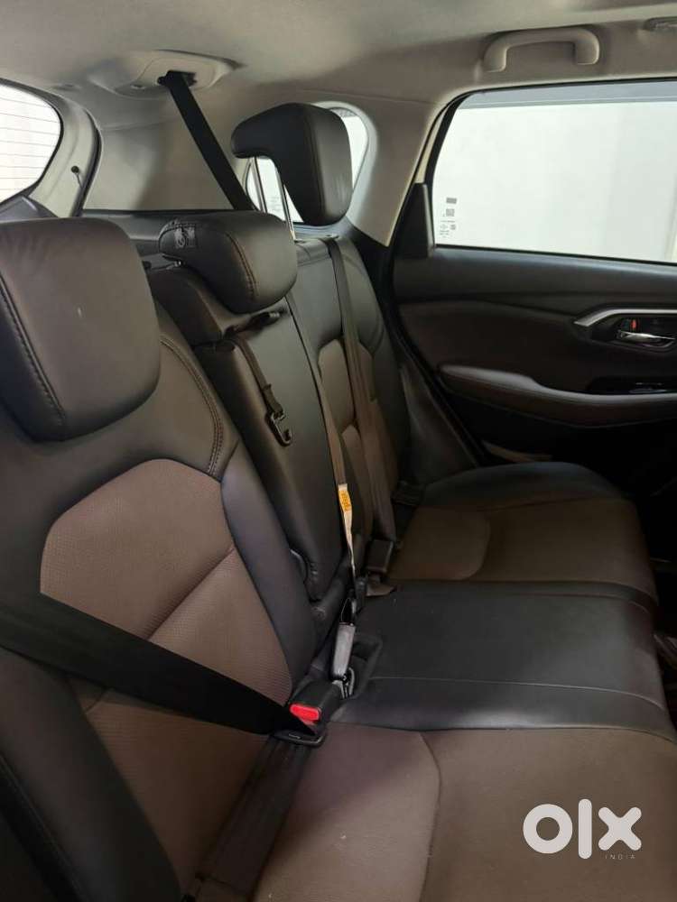 Toyota Urban Cruiser Hyryder 1.5 V Hybrid, 2024, Petrol