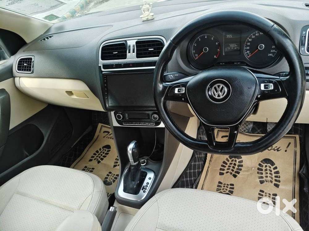 Volkswagen Vento 1.2 Tsi Comfortline At, 2015, Petrol