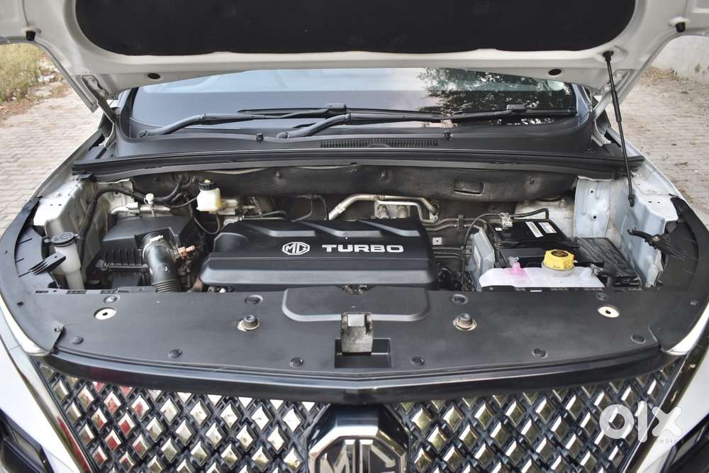 Mg Hector Savvy Pro 1.5 Turbo Cvt Dual Tone, 2024, Petrol