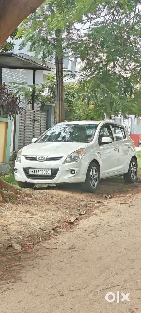 Hyundai I20 2011 Petrol Well Maintained