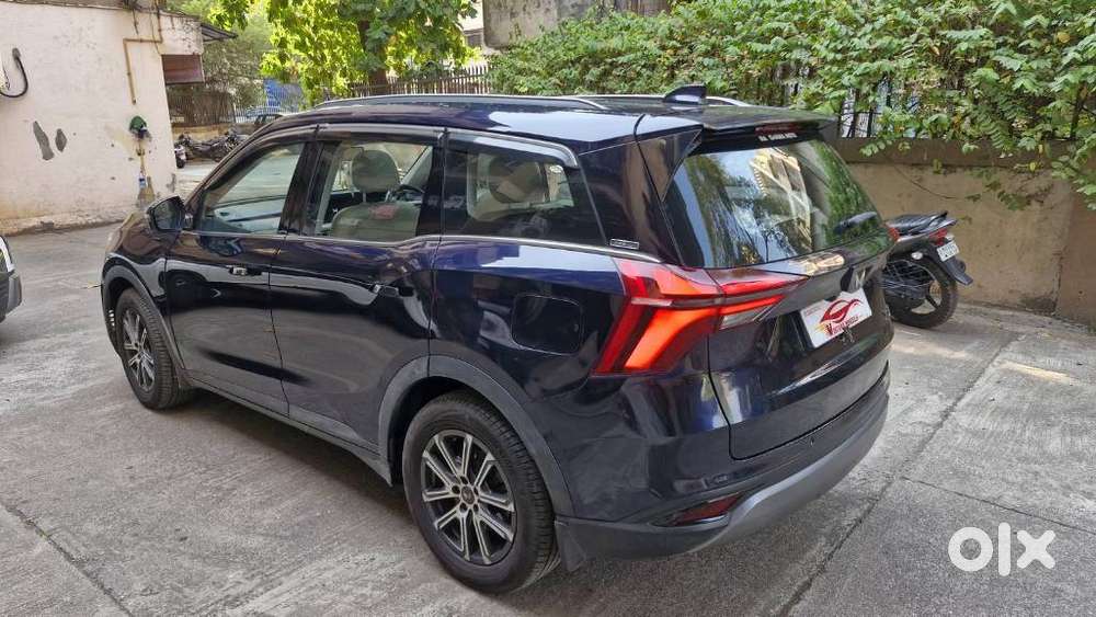 Mahindra Xuv700 2.2 Ax 7 Diesel At Luxury Pack Str Awd, 2022, Diesel
