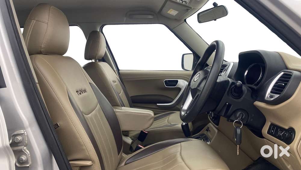 Mahindra Tuv 300 T8 Amt, 2017, Diesel