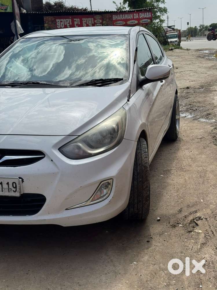 Hyundai Fluidic Verna 2014
