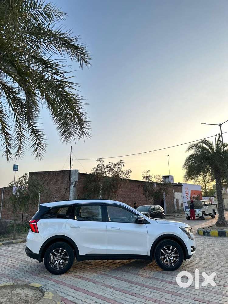 Mahindra Xuv700 2.2 Mx Diesel Mt 5 Str, 2022, Diesel