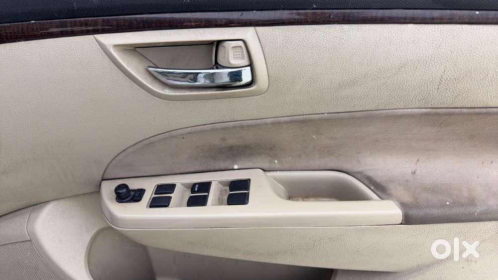 Maruti Suzuki Swift Dzire 1.2 Vxi Bsiv, 2016, Petrol