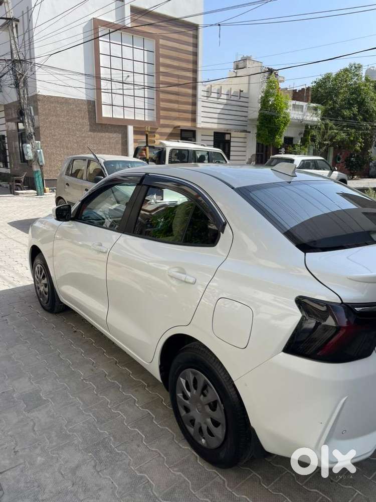 Maruti Suzuki Swift Dzire 2025 Petrol 19000 Km Driven