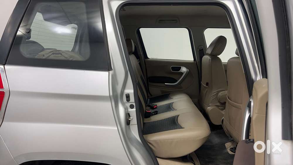 Mahindra Tuv 300 Mhawk100 T8, 2016, Diesel