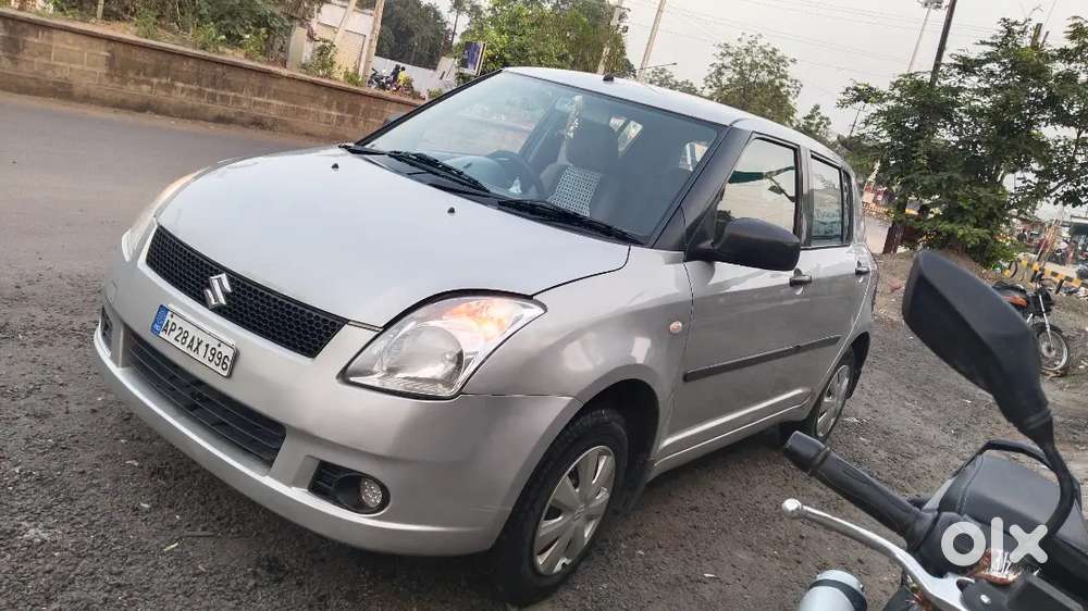 Maruti Suzuki Swift 2007 Petrol 96548 Km Driven, Exlent & Smooth