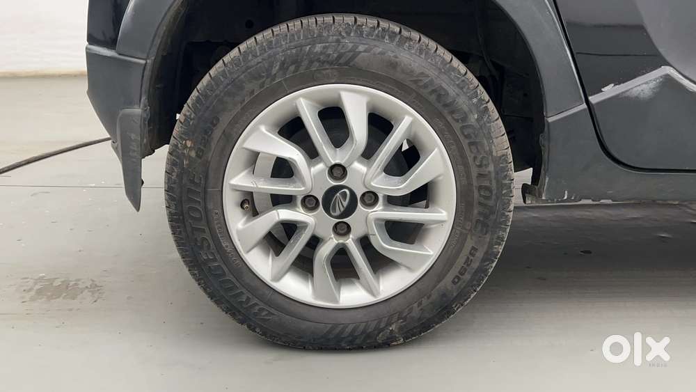 Mahindra Kuv 100 2016-2017 Mfalcon G80 K8, 2016, Petrol