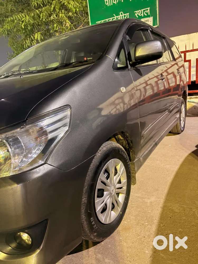 Toyota Innova 2013 Diesel 75000 Km Driven