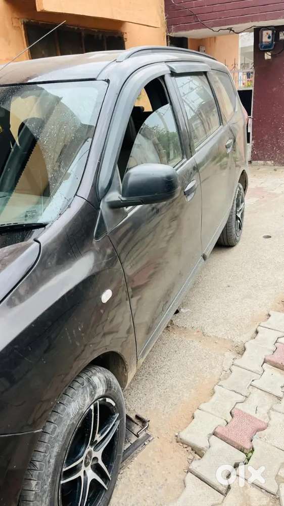 7 Seated Car  + 1 Driver  == 8