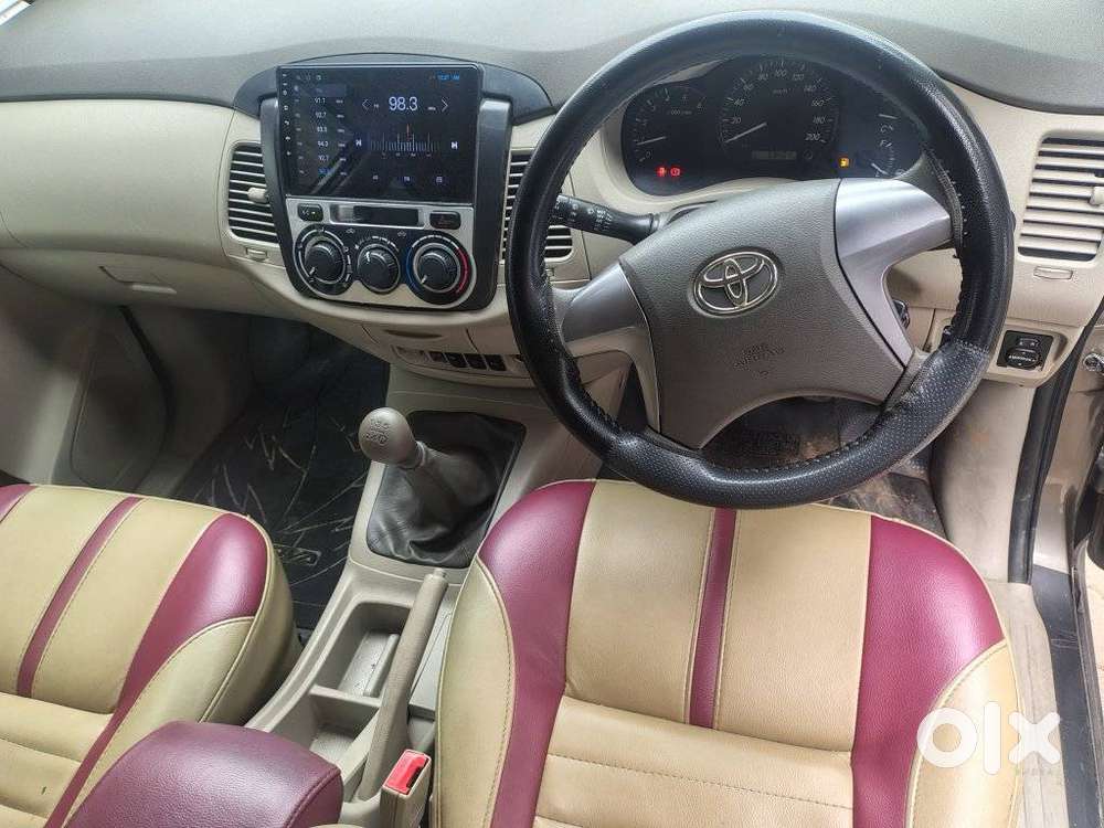 Toyota Innova 2.5 G (diesel) 8 Seater, 2014, Diesel