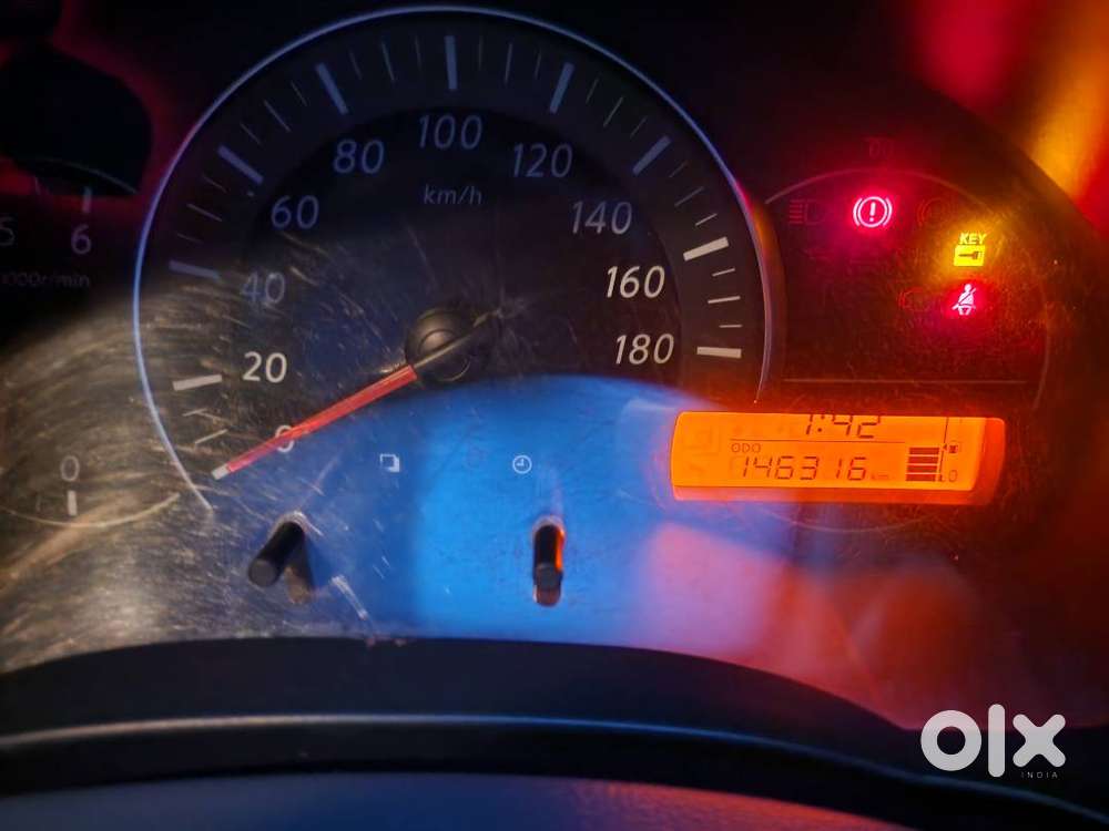 2013 Model Airbags Diesel Showroom Track