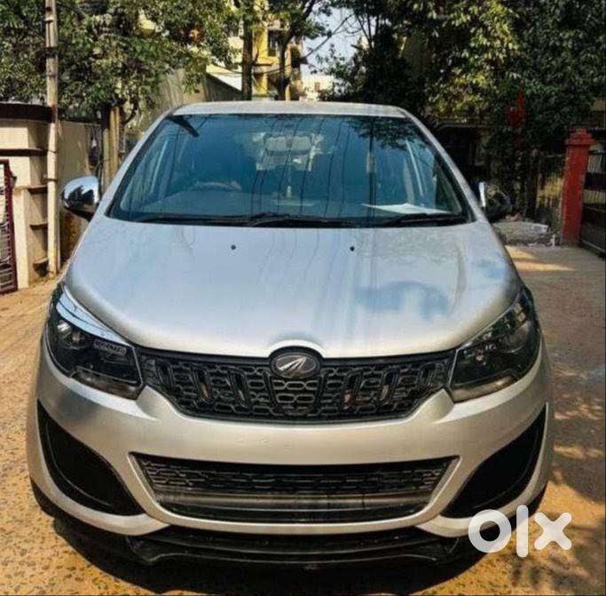 Mahindra Marazzo M2 8-seater  First Owner  Excellent Condition