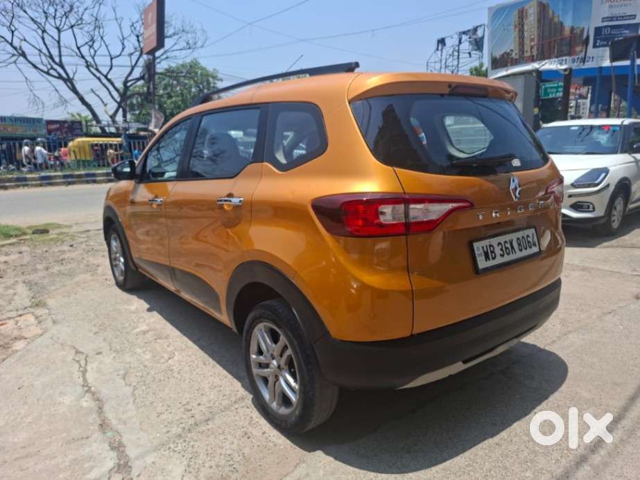 Renault Triber Rxz, 2023, Petrol