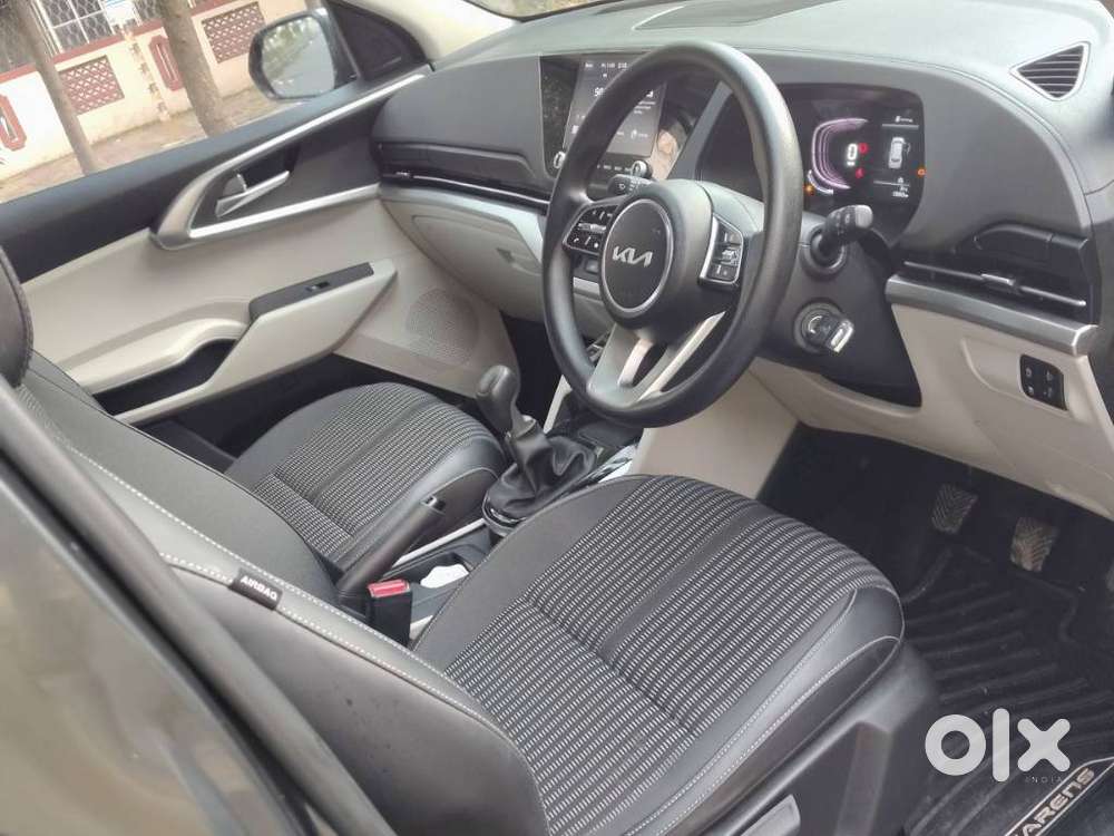 Kia Carens 1.4 Premium 7 Str, 2023, Petrol