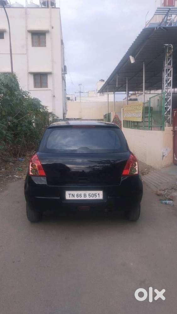 Maruti Suzuki Swift Vxi + Manual, 2010, Petrol