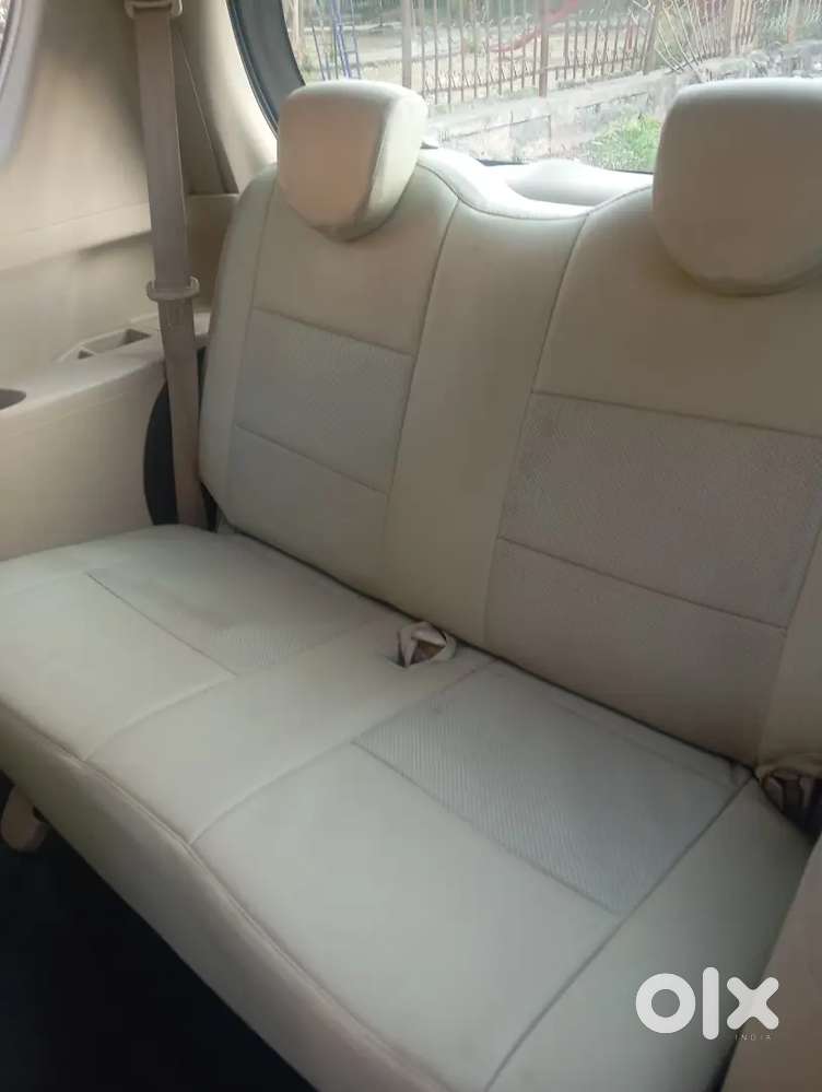 Maruti Suzuki Ertiga 2012