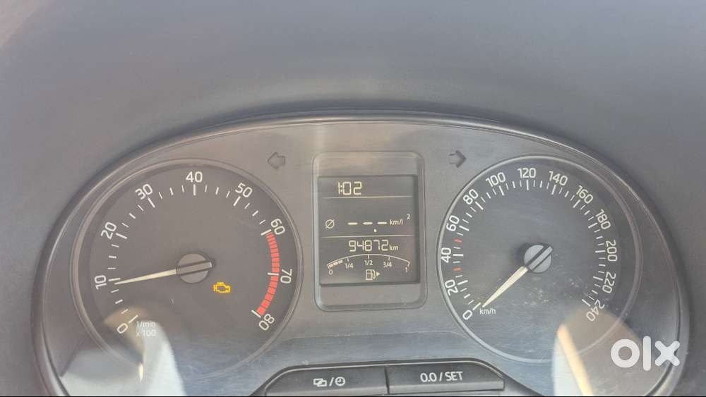 Skoda Rapid 2017 1.6 Mpi Style Mt  Top Model  Well Maintained