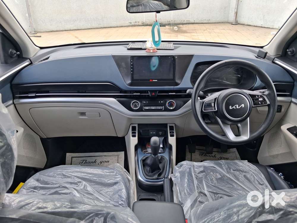 Kia Carens 1.5 Premium 7 Str, 2023, Petrol