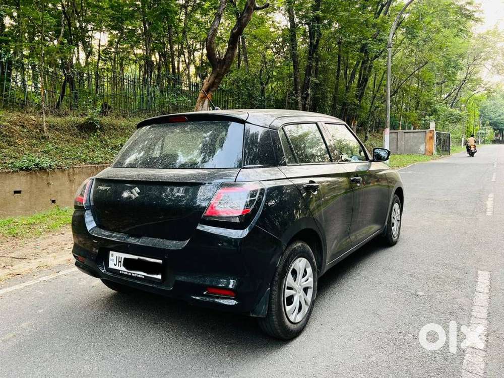 Maruti Suzuki Swift Vxi Optional, 2025, Petrol