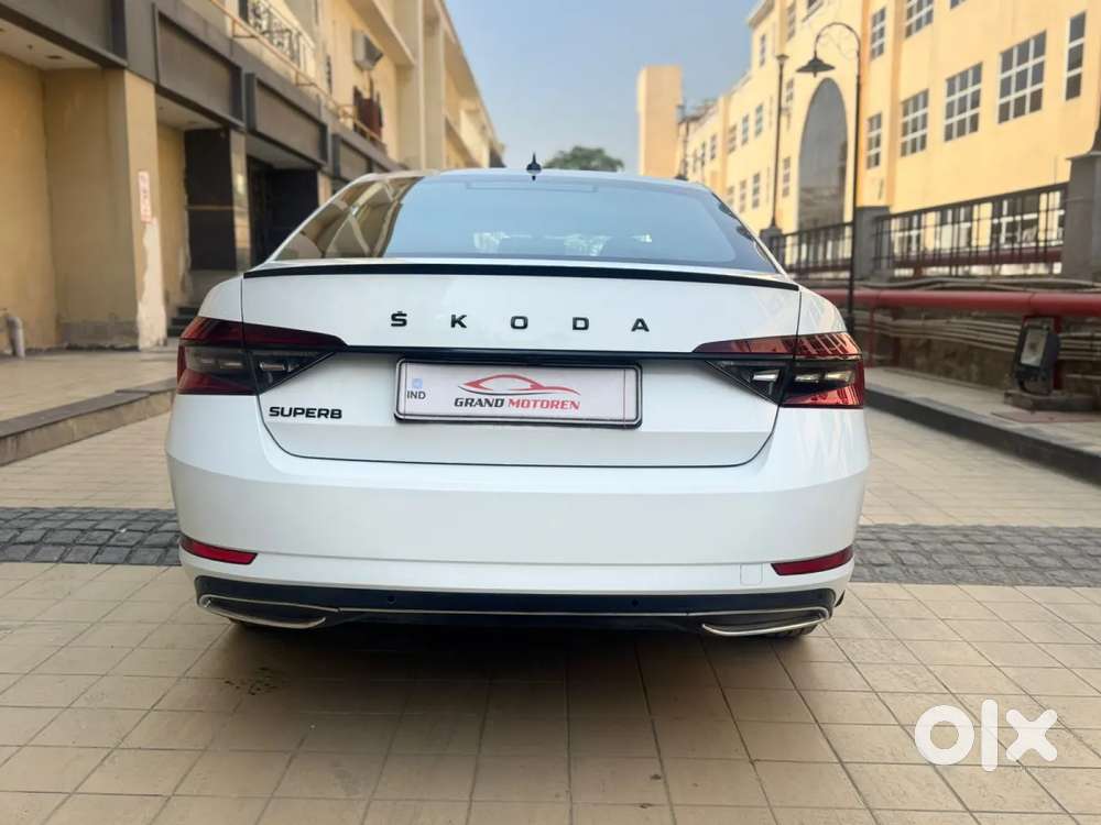 Skoda Superb, 2021, Petrol