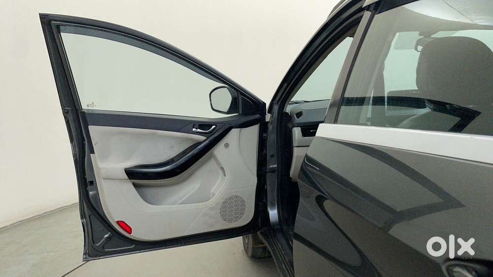 Tata Nexon 1.2 Revotron Xz Plus, 2021, Petrol