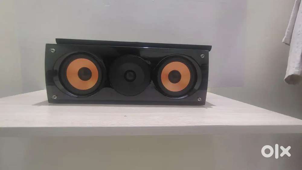 Center speaker