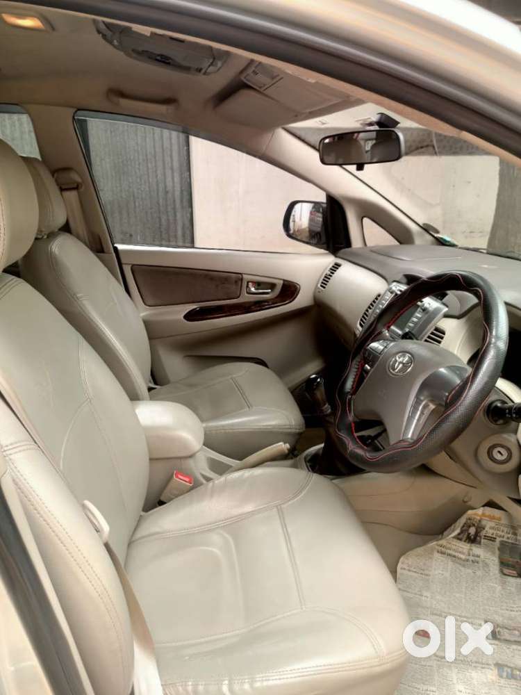 Toyota Innova 2.5 V 8 Str, 2014, Diesel