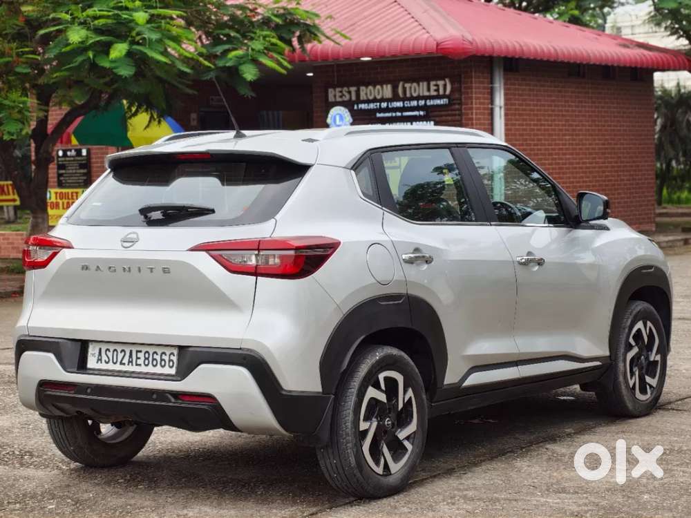 Nissan Magnite 1.0 Xv Premium, 2021, Petrol