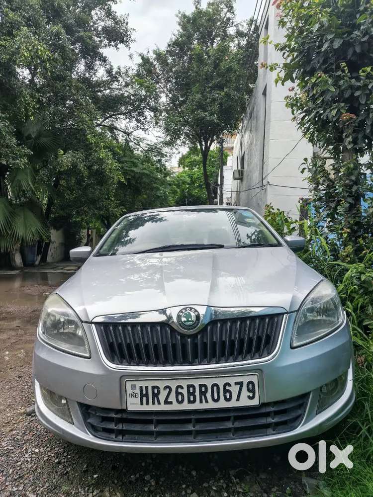 Skoda Rapid Elegance Plus 2012 Car