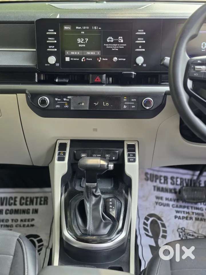 Kia Carens Clavis, 2025, Petrol