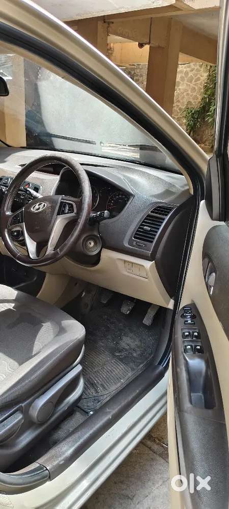 Hyundai I20 Asta 1.2 2009 All Paper Clear Till 2029
