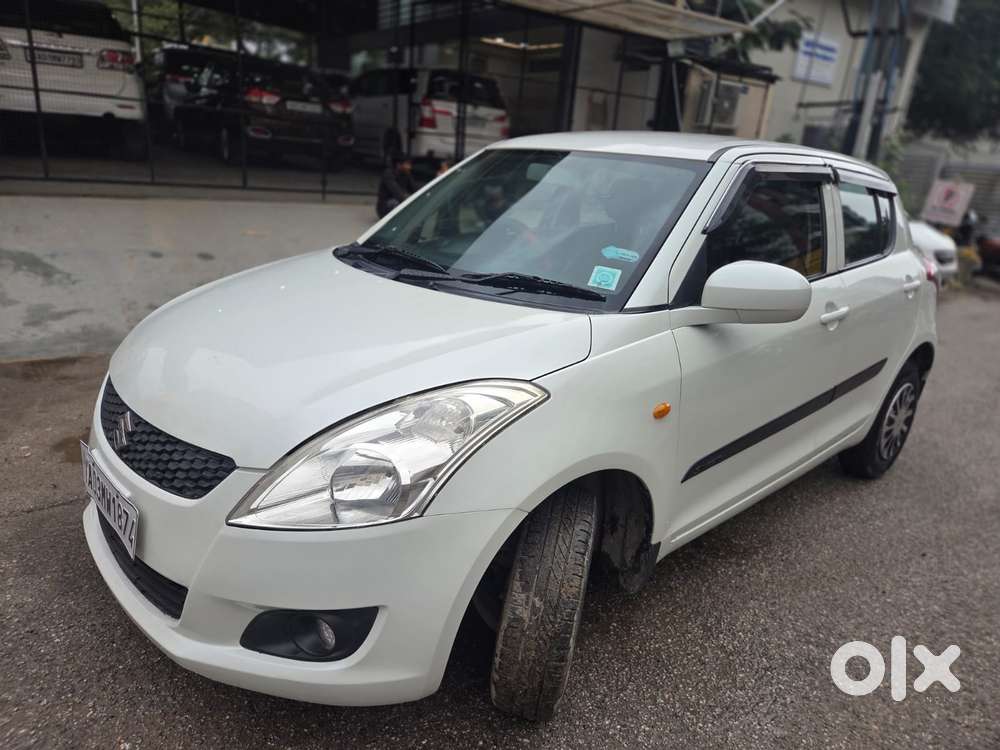 Maruti Suzuki Swift Lxi Option, 2015, Petrol