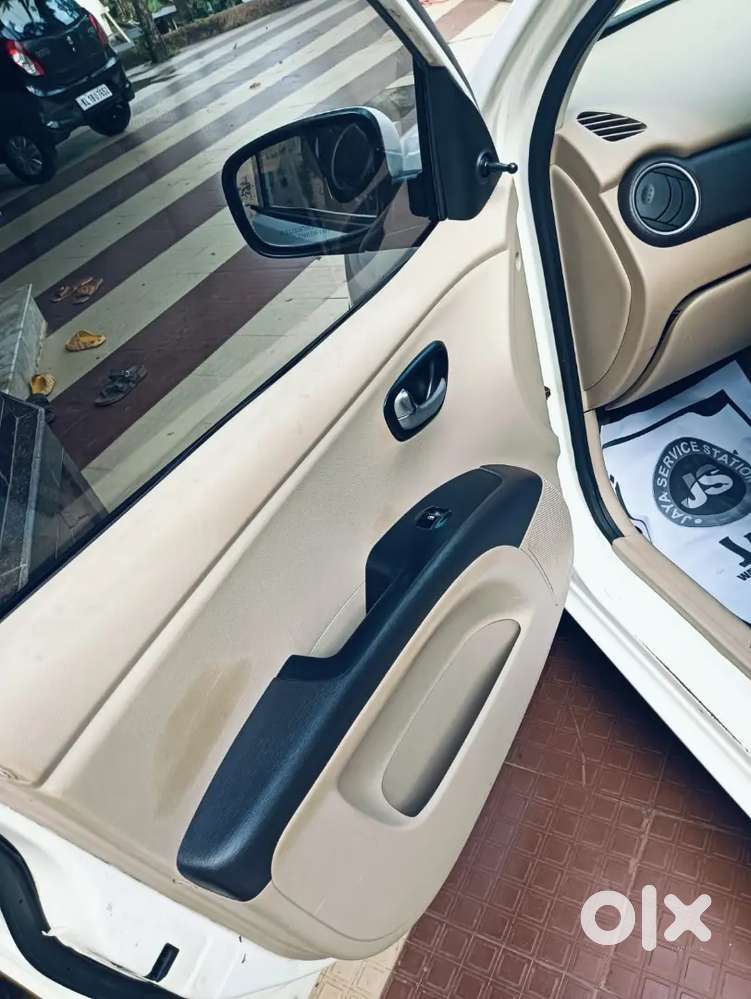 Hyundai I10 Sportz 2029 Papers Valid Upto 2029