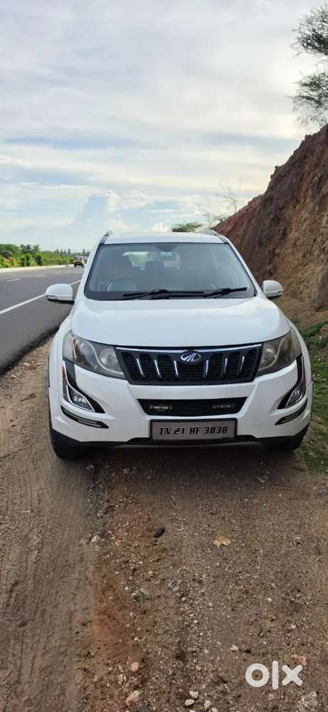 Mahindra Xuv500 W8 Diesel 2018 Sunroof